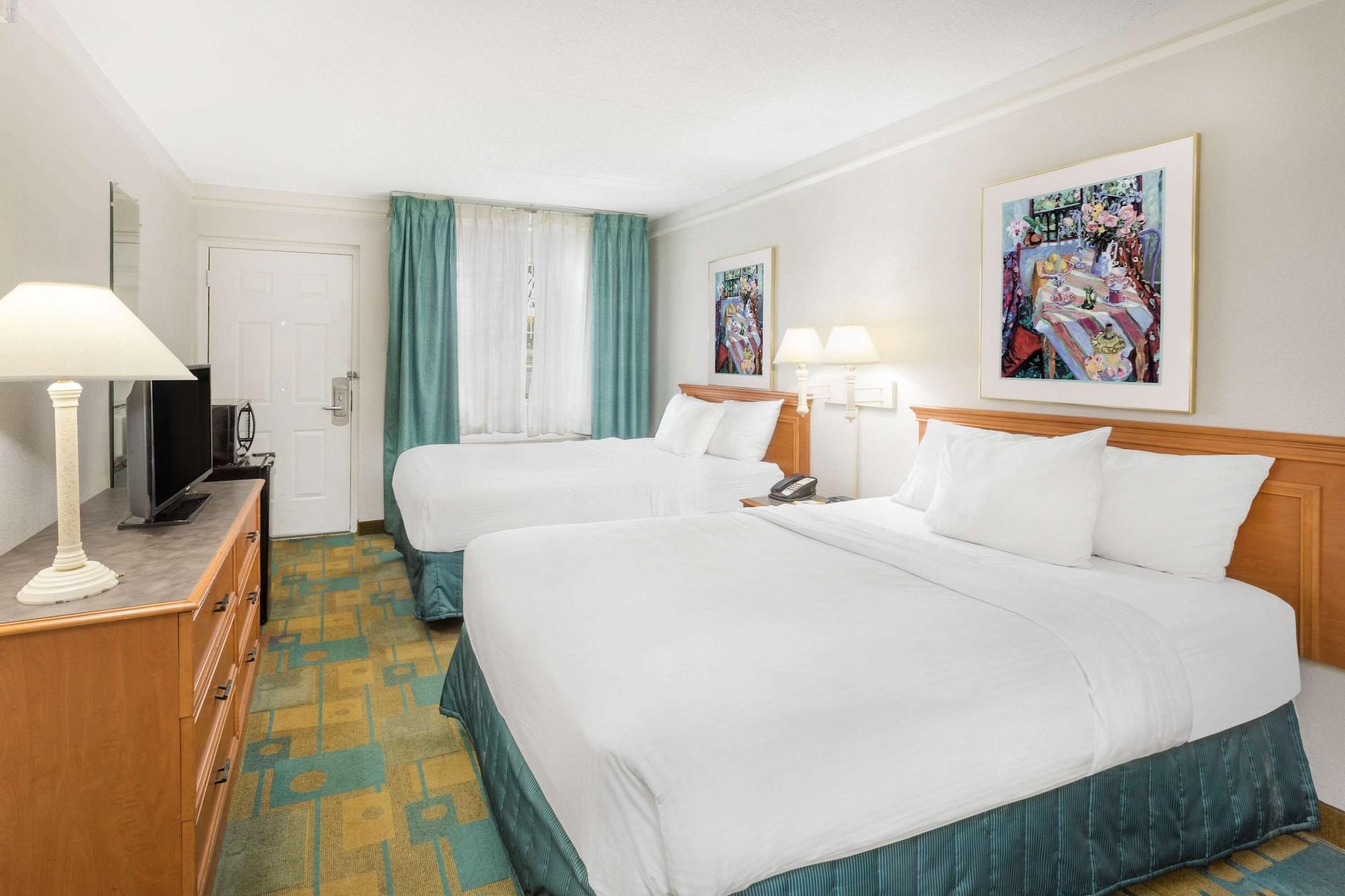 Motel 6 Huntsville Al University Dr. Bagian luar foto